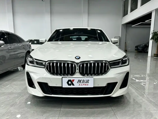 BMW 6 Series Gran Turismo — Фото автомобиля 2