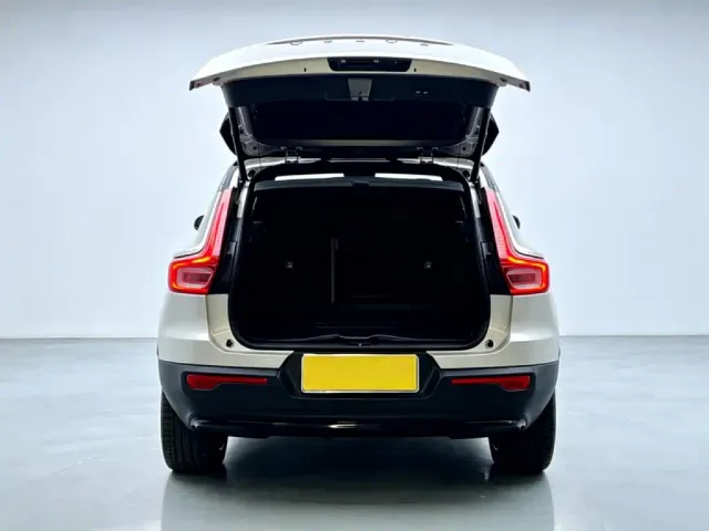 Volvo Volvo XC40 New Energy 2023 Long Range PRO Version — Фото автомобиля 7