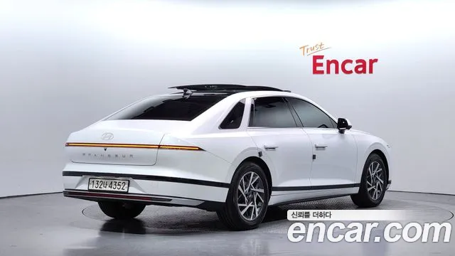 Hyundai Grandeur Grandeur (GN7) 2.5 Бензин 2WD — Фото автомобиля 2
