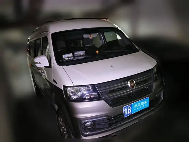 Jinbei New Hiace X30L — Фото автомобиля 3