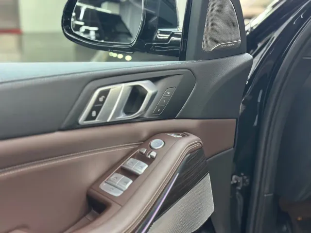 BMW X5 — Фото автомобиля 5