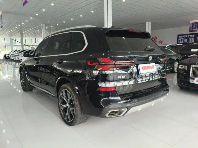 BMW X5 — Фото автомобиля 6