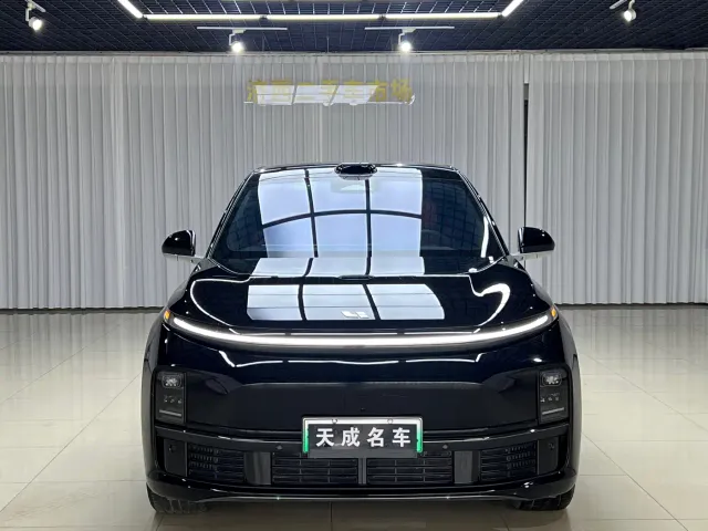Li Auto L7 — Фото автомобиля 2