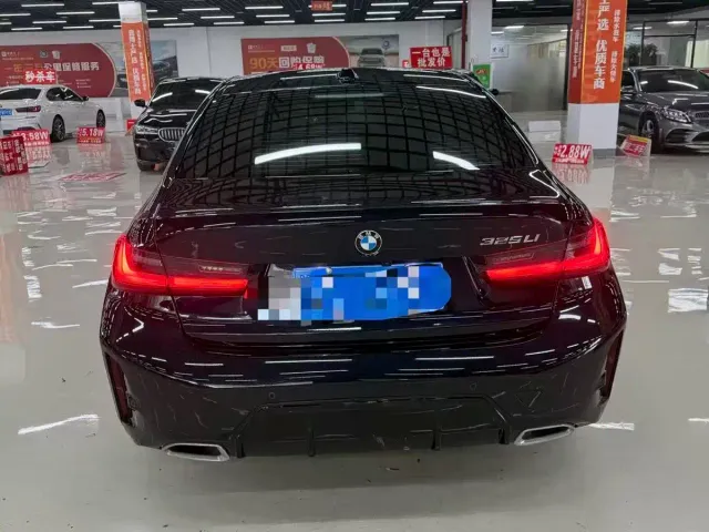 BMW 3 Series — Фото автомобиля 12