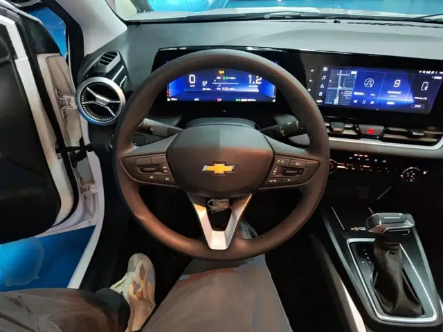 Chevrolet Monza — Фото автомобиля 10