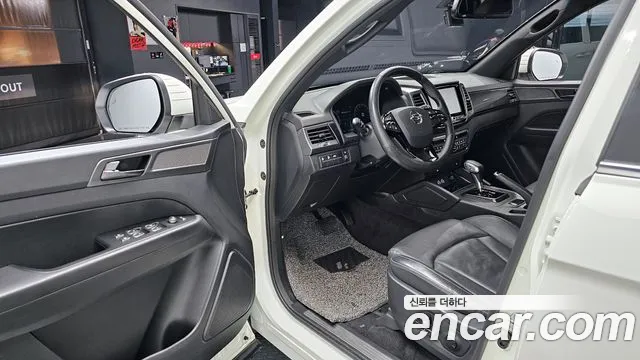 KG_Mobility_Ssangyong Rexton Новый Rexton Sport Дизель 2.2 2WD — Фото автомобиля 10