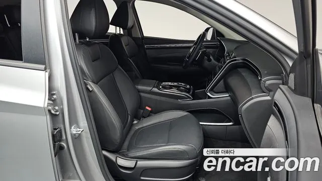 Hyundai Tucson Tucson (NX4) Бензин 1.6 турбо 2WD — Фото автомобиля 26