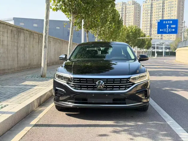 Volkswagen Passat — Фото автомобиля 10