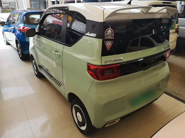 Wuling Hongguang Mini EV — Фото автомобиля 4