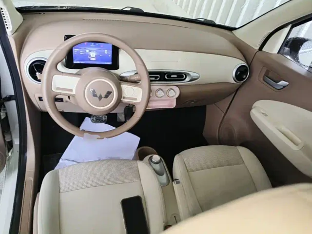 Wuling Hongguang Mini EV — Фото автомобиля 9
