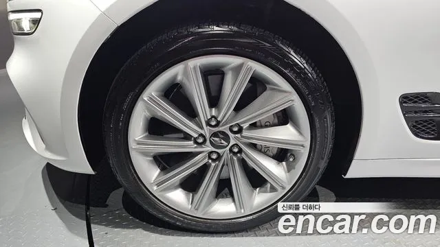 Genesis G70 Новый G70 Бензин 2.5T 4WD — Фото автомобиля 5