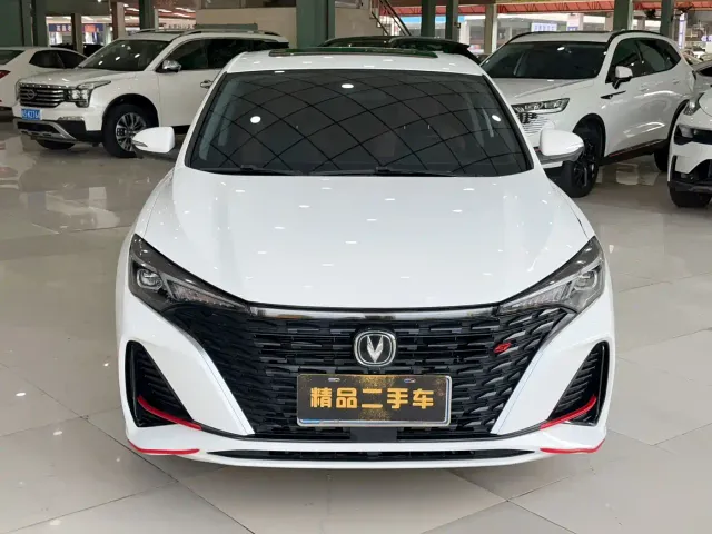 Changan Eado — Фото автомобиля 2