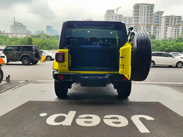 Jeep Wrangler 4xe — Фото автомобиля 18