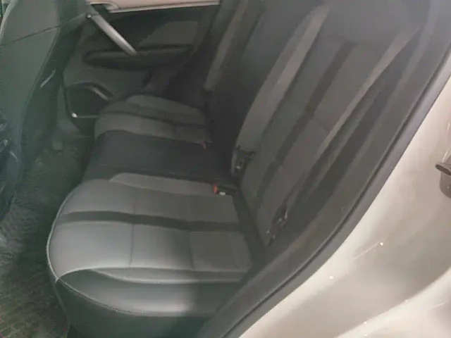 Geely Binyue — Фото автомобиля 12