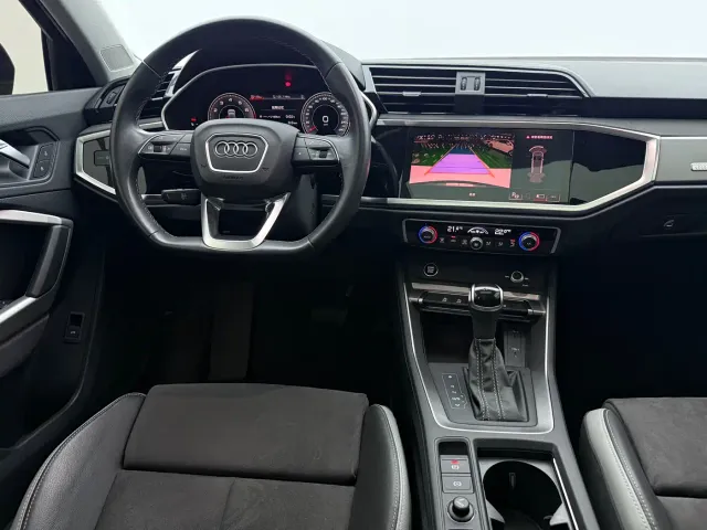 Audi Q3 — Фото автомобиля 10