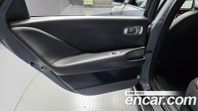Hyundai Ioniq 6 — Фото автомобиля 14