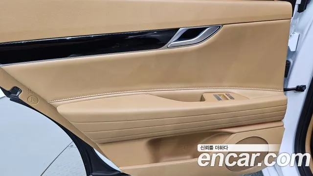 Genesis G80 RG3 — Фото автомобиля 14