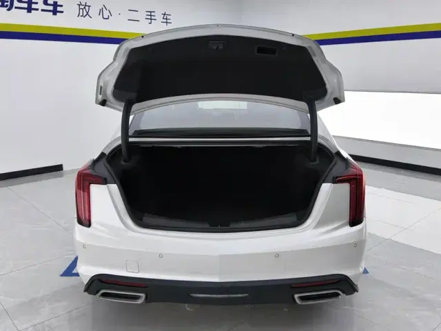 Cadillac CT5 — Фото автомобиля 4