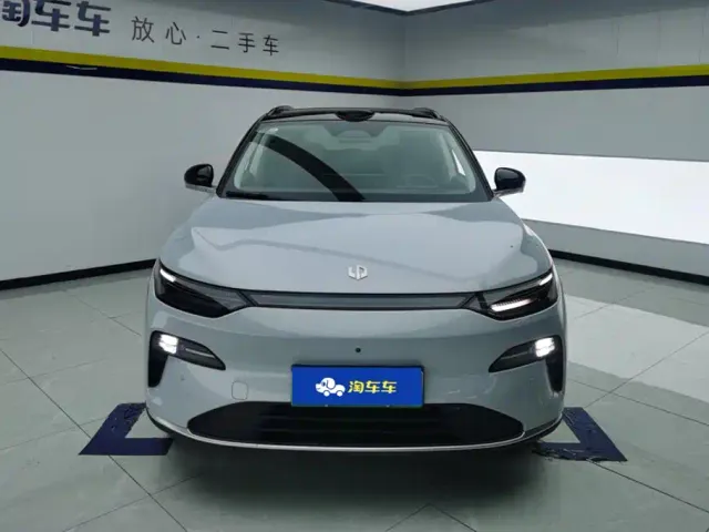 Leapmotor C11 — Фото автомобиля 2