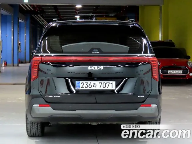 Kia Carnival 4th Gen — Фото автомобиля 4