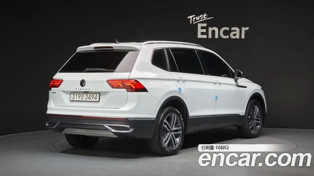 Volkswagen Tiguan — Фото автомобиля 2