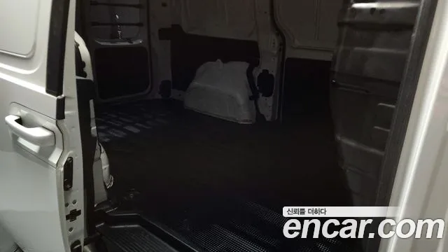 Hyundai Staria Staria Карго 3 места — Фото автомобиля 12