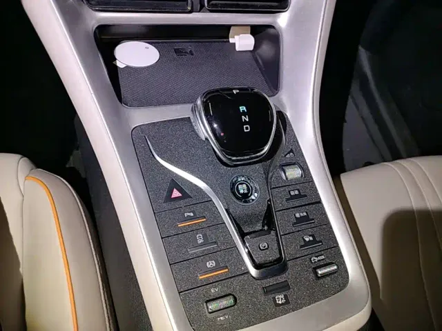BYD Song Pro — Фото автомобиля 18