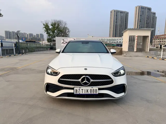 Mercedes-Benz C-Class — Фото автомобиля 2