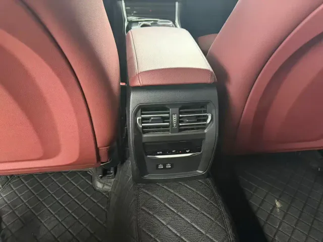 BMW 3 Series — Фото автомобиля 11