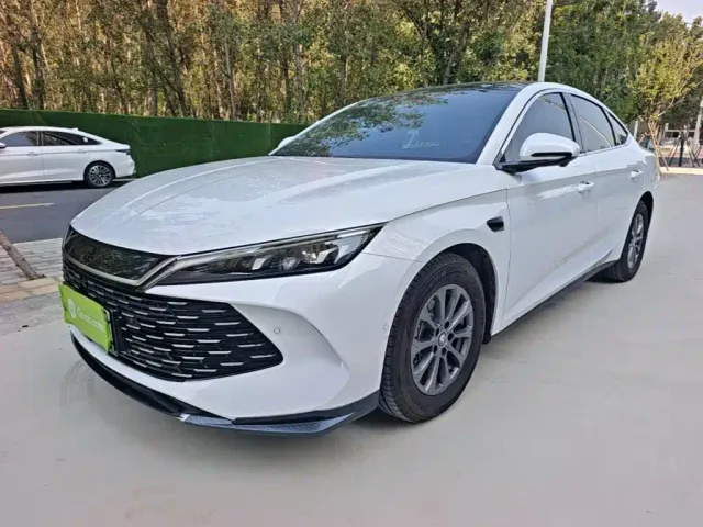 Фотография автомобиля — BYD Qin L
