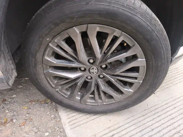 Toyota Wildlander — Фото автомобиля 24