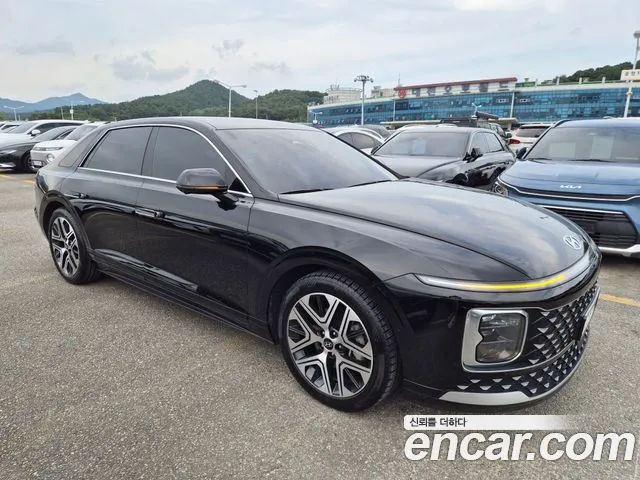 Hyundai Grandeur GN7 — Фото автомобиля 3