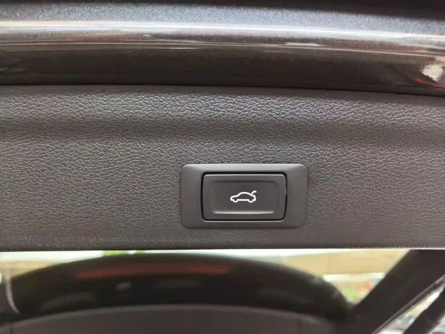 Audi Q3 — Фото автомобиля 20