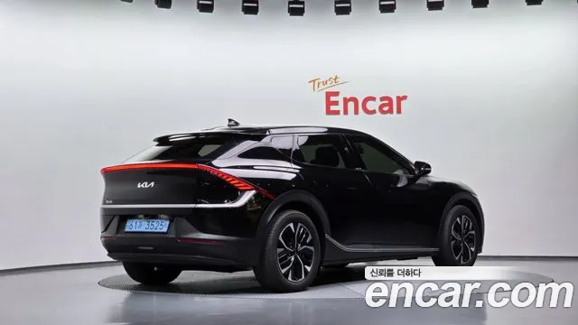 Kia EV6 — Фото автомобиля 2