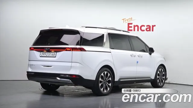 Kia Canival Carnival 4 поколение Бензин 7 мест Signature — Фото автомобиля 2