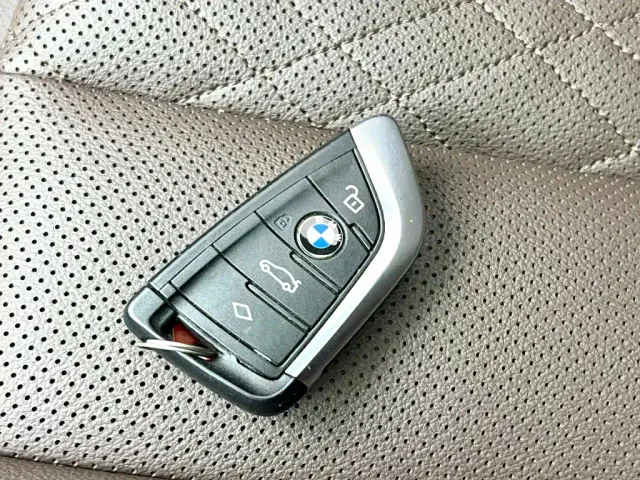 BMW BMW iX3 2024 Leading Edition — Фото автомобиля 10