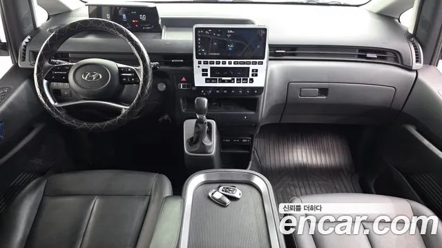 Hyundai Staria — Фото автомобиля 10