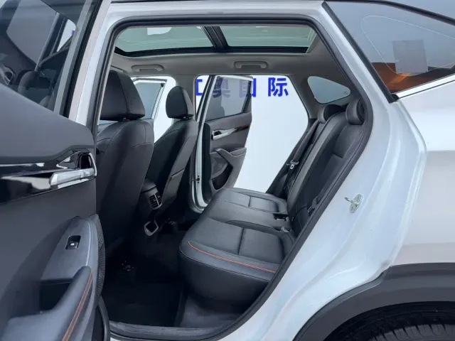 Kia Seltos — Фото автомобиля 13