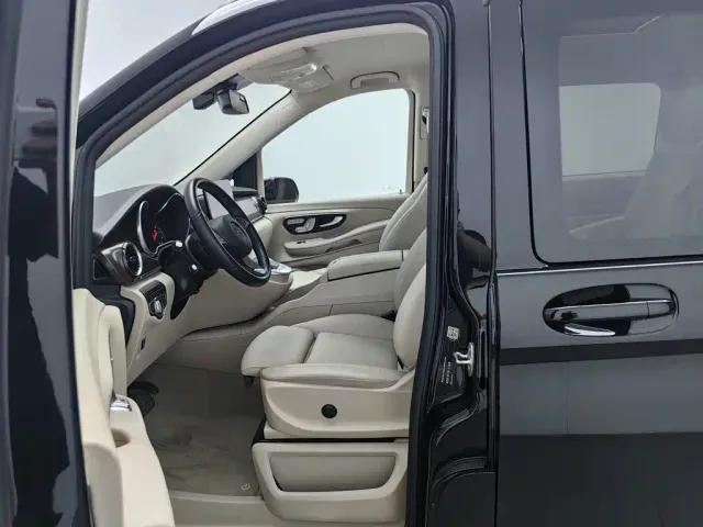 Mercedes-Benz V-Class — Фото автомобиля 10