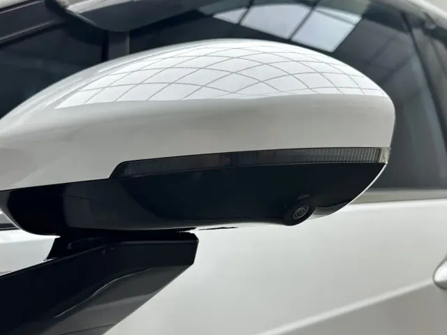 Wuling Jiachen — Фото автомобиля 18