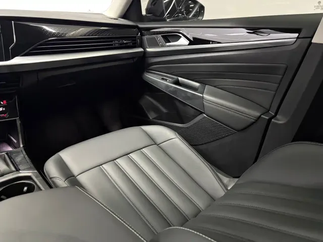 Volkswagen Passat — Фото автомобиля 10