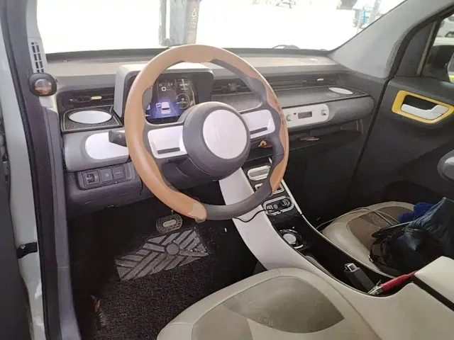Wuling Hongguang Mini EV — Фото автомобиля 10