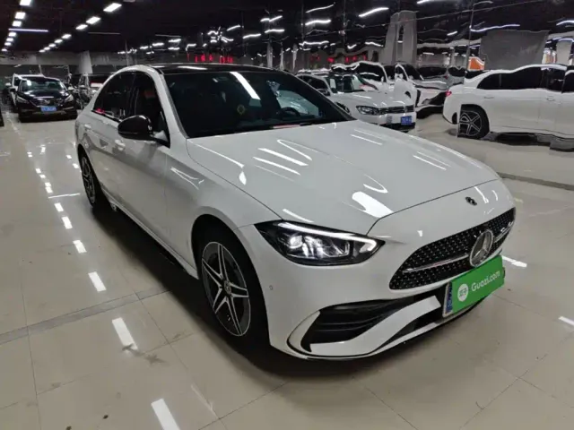Mercedes-Benz C-Class — Фото автомобиля 3