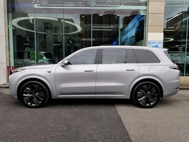 Li Auto L9 — Фото автомобиля 3