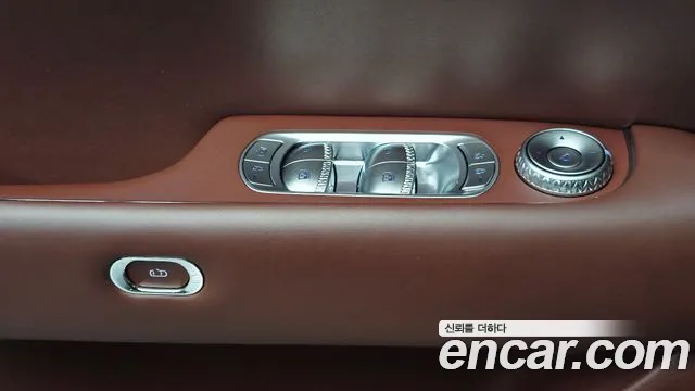 Genesis G90 — Фото автомобиля 28