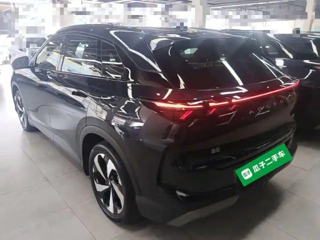 Arcfox Alpha T5 — Фото автомобиля 4