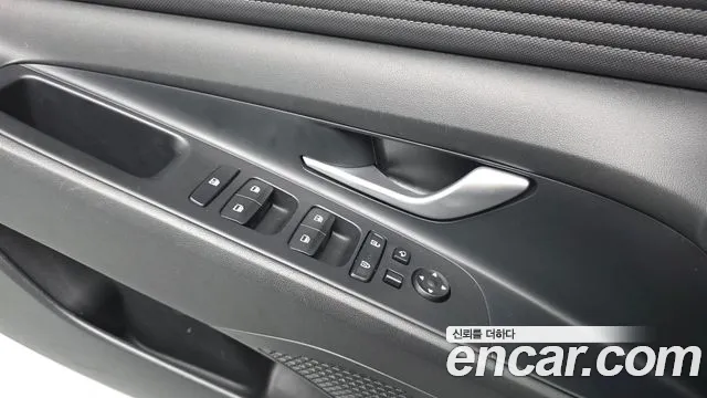 Hyundai AVANTE Avante (CN7) — Фото автомобиля 17