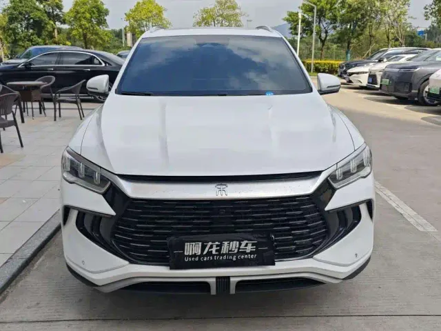 BYD Song Pro — Фото автомобиля 2