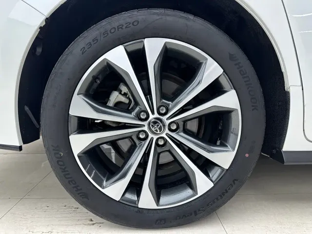 Toyota Granvia — Фото автомобиля 10