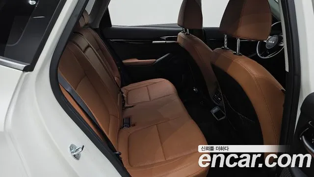 Kia Seltos Бензин 1.6 турбо 2WD — Фото автомобиля 11